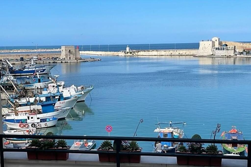 Ferienwohnung Emozioni Dal Porto Trani Exterior foto