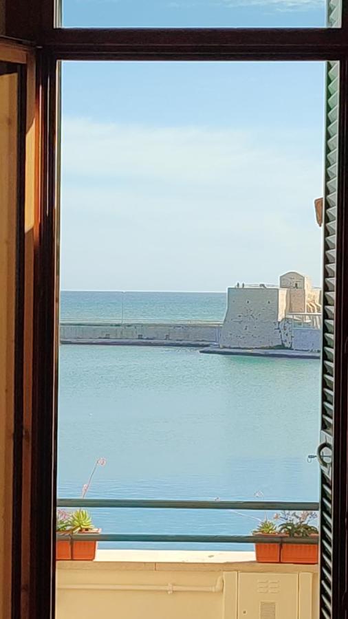 Ferienwohnung Emozioni Dal Porto Trani Exterior foto
